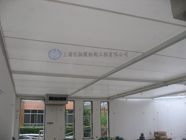 �Ϻ������ִ�ũҵ԰�½��칫��Ĥ�ṹ����