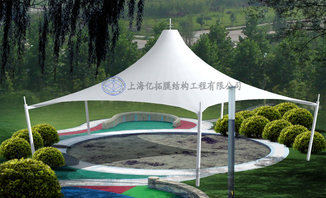 �����¼���ѧУɳ̲��Ĥ�ṹ���Ͷ���