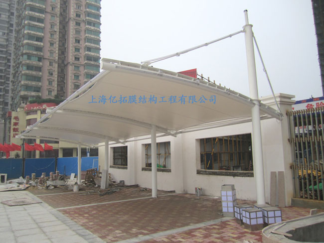 ��ɳ������Է��¥��Ĥ�ṹͣ����