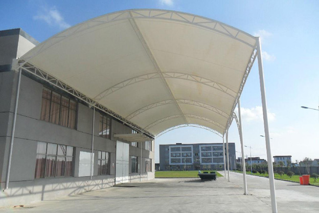 ������ʩĤ�ṹ