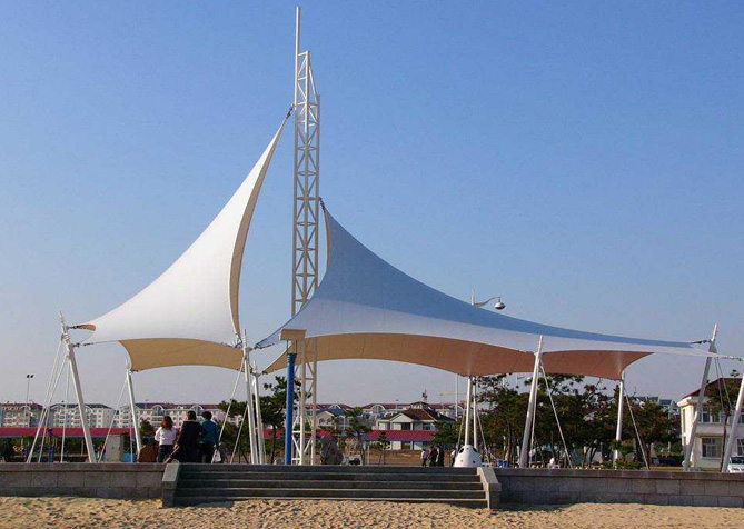 ������ʩĤ�ṹ